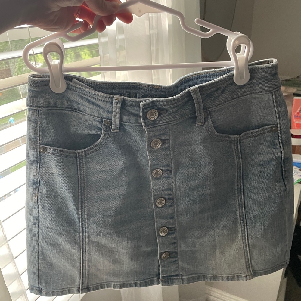 American Eagle Light Wash Denim Skirt